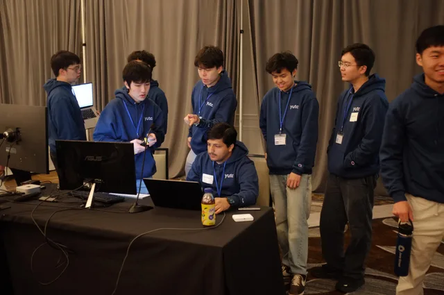 Organizers at the broadcast table